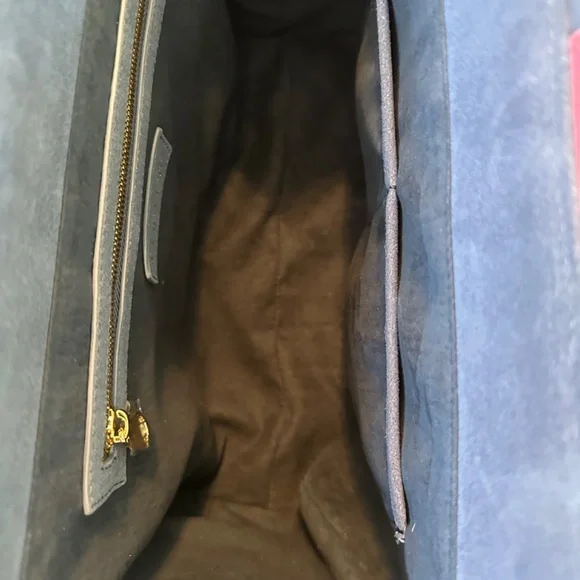 Bagging Rights Handbag - Picture 8 of 11